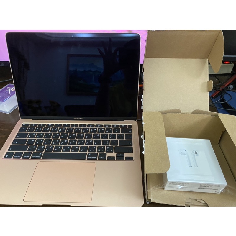 MacBook Air M1 / 8G / 512GB金色（9.9成新）+airpods 2（全新）