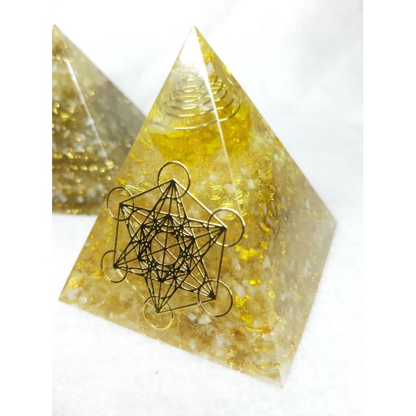 奧剛能量塔 財寶☀️黃水晶☀️金字塔6公分 現貨