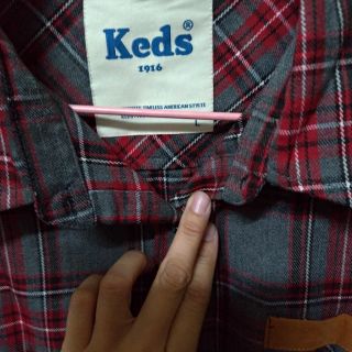 Keds 紅灰襯衫