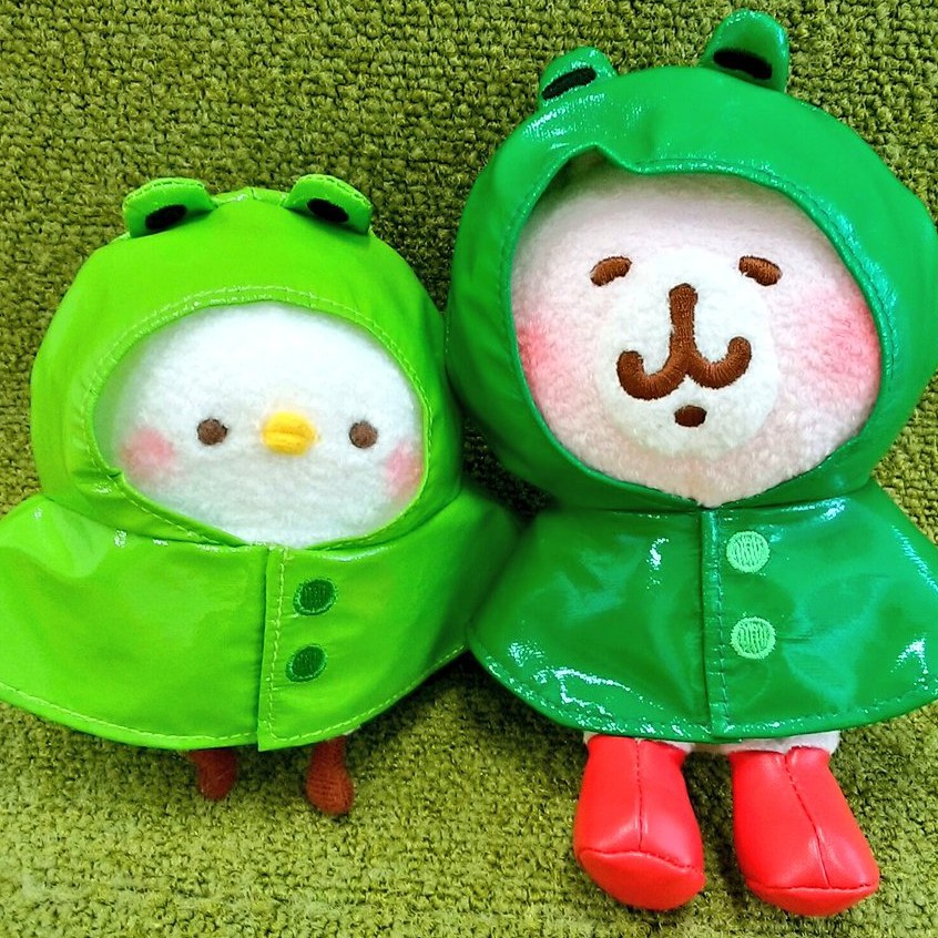 日本代購 kanahei 卡娜赫拉的小動物 青蛙雨衣造型款玩偶 連帽斗篷披肩雨衣 粉紅兔兔 P助
