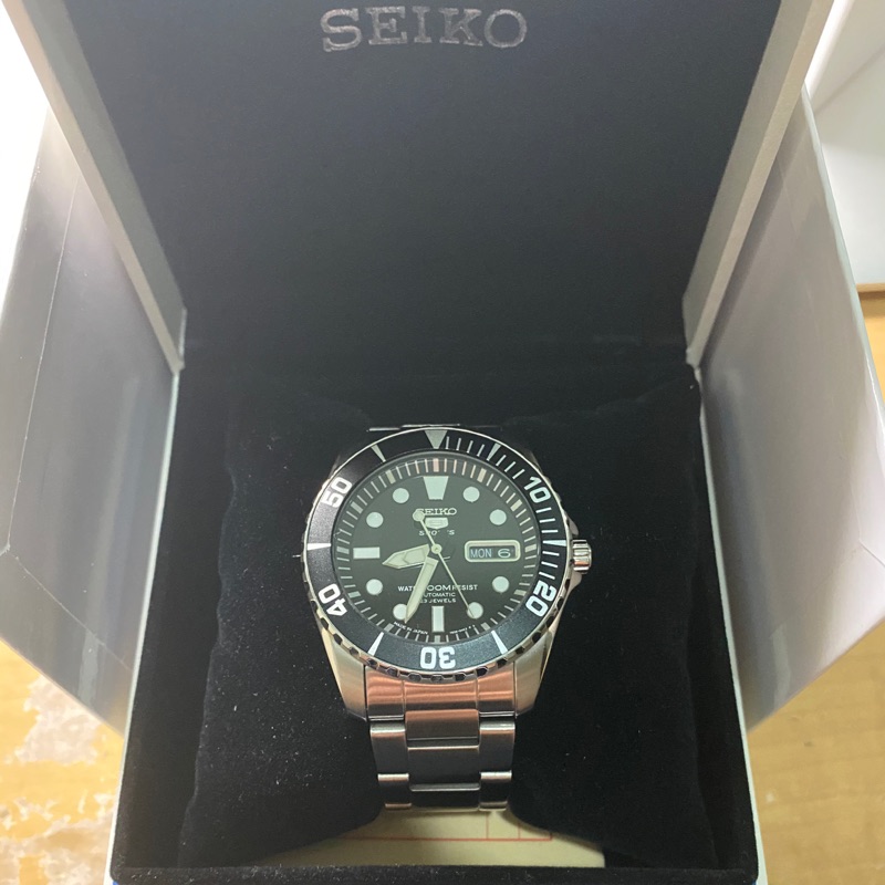 SEIKO SNZF17J1 黑水鬼