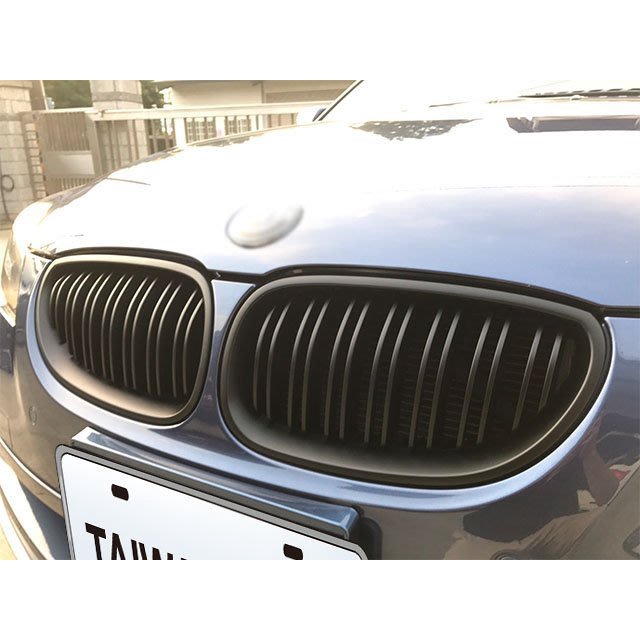 &lt;台灣之光&gt; 全新BMW寶馬五5系列E60 04 05 06 07 08 09 10年M5款雙線雙槓全黑鼻頭組 台灣製