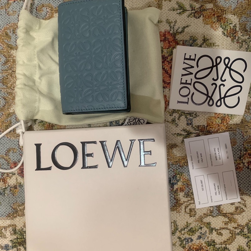 Loewe 正品 專櫃購入 名片夾 卡夾 湖水綠 真皮 真牛皮 小牛皮 西班牙 Business Card Holder