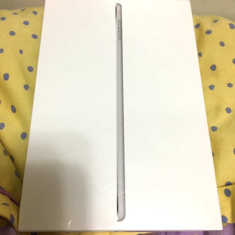 iPad Mini4 64g Wifi  全新現貨 未拆封 （銀）✨