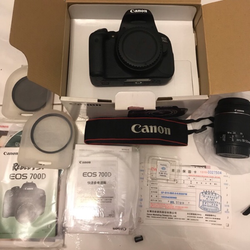 Canon單眼700D （送18-55kit鏡頭、記憶卡、偏光鏡、星芒鏡）