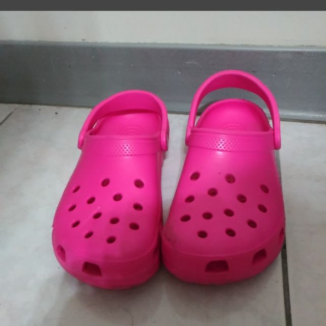 crocs m6w8