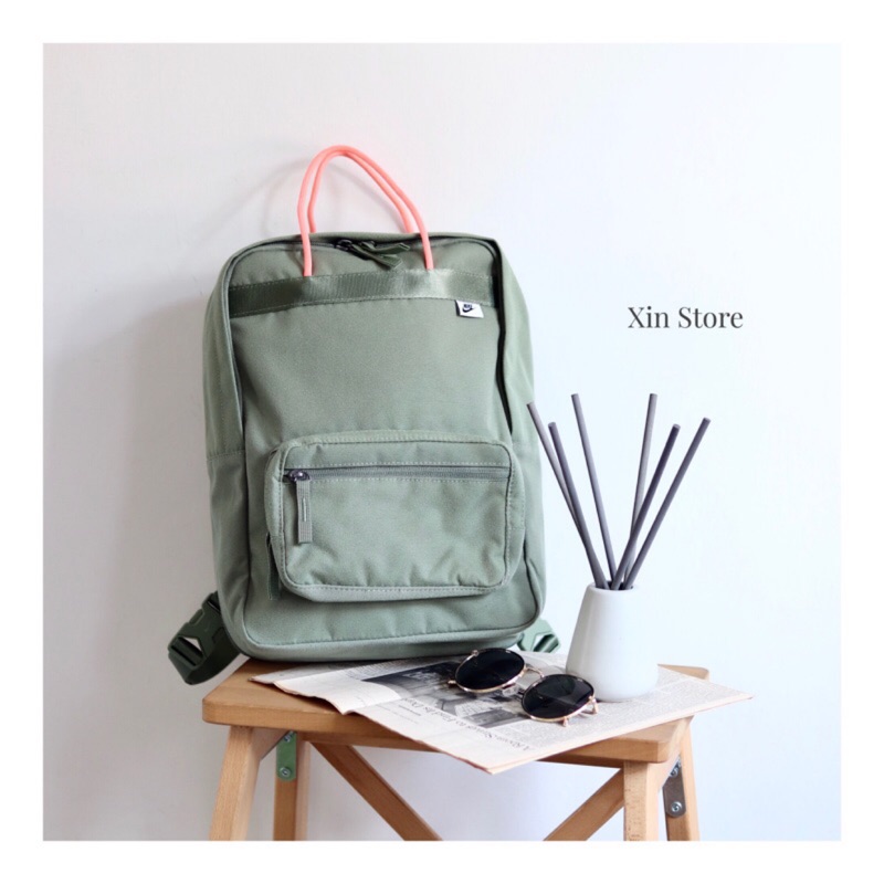 nike youth tanjun backpack