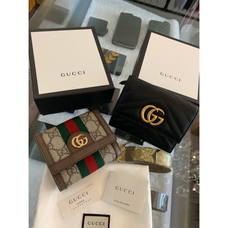 Limit精品✔️Gucci 經典黑色馬夢復古金扣 卡其綠紅織帶滿版Logo設計 女款 三摺 皮夾 中夾 短夾 預購