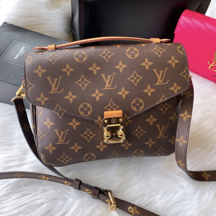 二手旗艦 LV M44875 POCHETTE METIS 字紋 老花 郵差包 手提 附背帶 (中友店) 17503