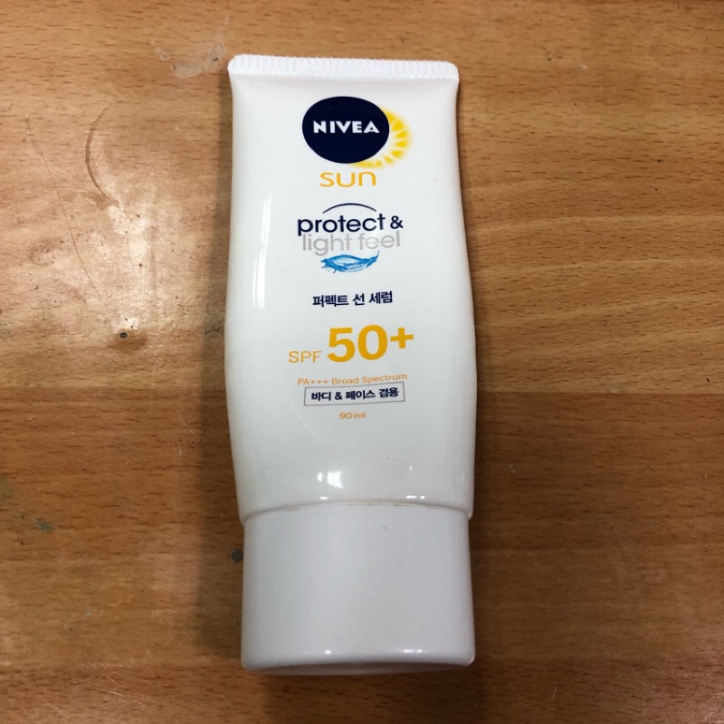 妮維雅Nivea 防曬淨白水凝乳 SPF50 90mL 露得清 輕透無感防曬乳 30mL