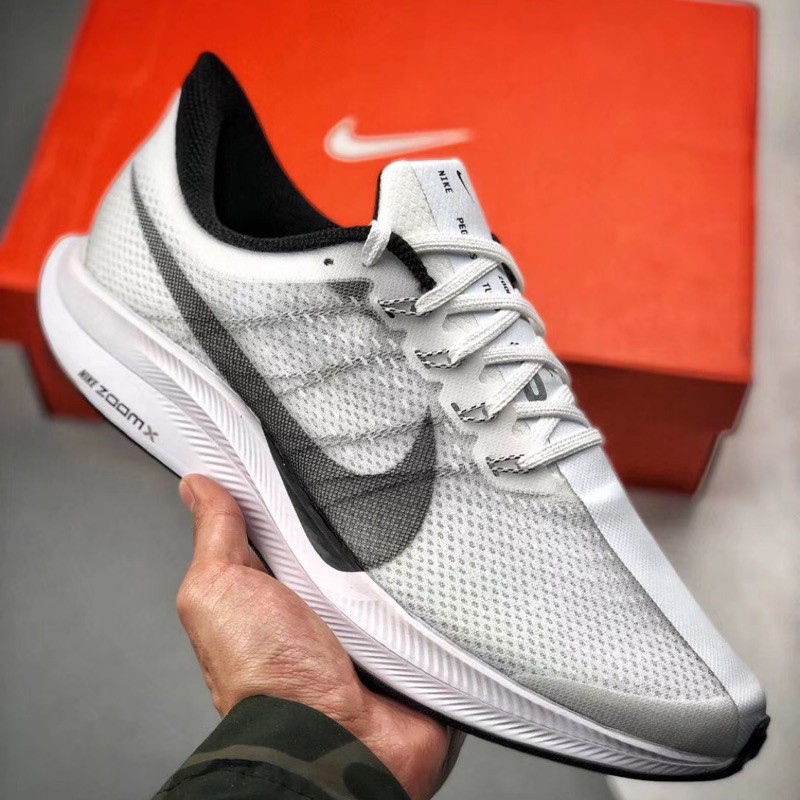 nike pegasus 45