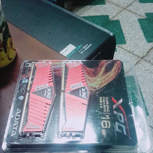 威剛DDR4 2400 8G×216G 售三千九百九十元