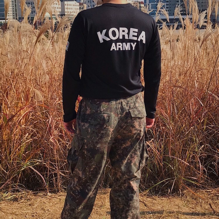 韓國陸軍制服中性公共鋼鐵部隊707 軍服共和國關閉朝鮮韓國t卹kpop襯衫太陽恤的後代軍隊korea Army 蝦皮購物