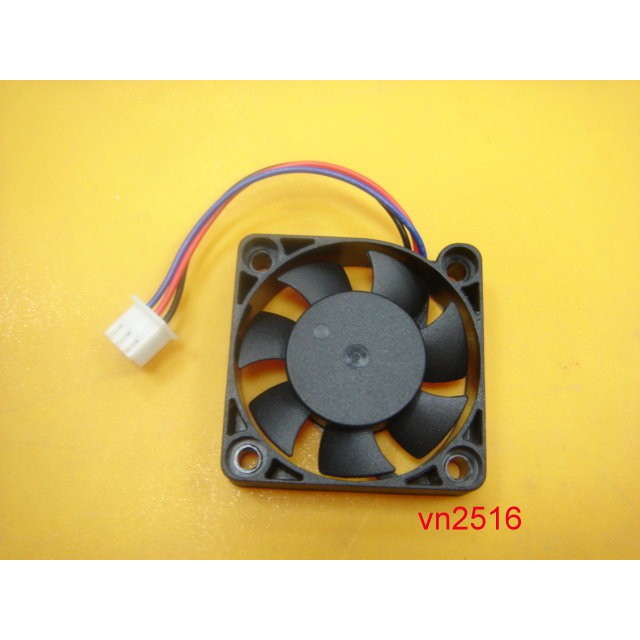 【全冠】4公分風扇 4*4*1公分(40*40*10MM) DC12V 3線.沒貼標 便宜賣 (VN2516)