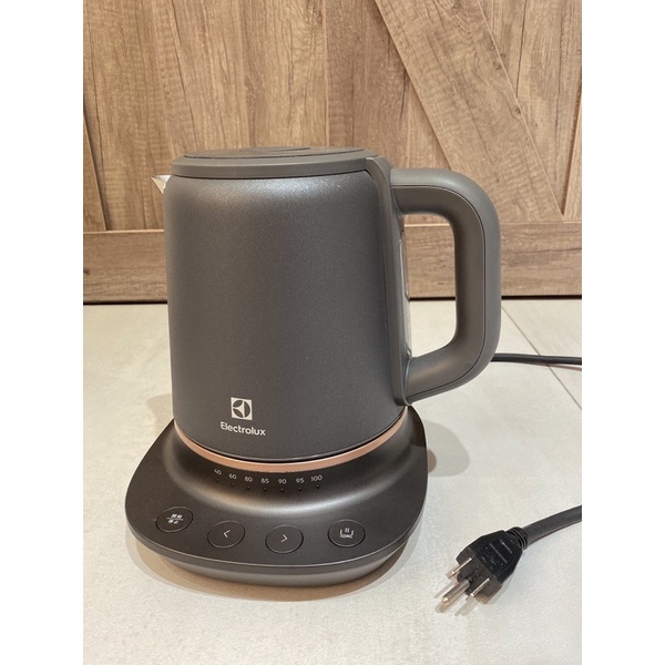 Electrolux 伊萊克斯e7ck1 80bp快煮壺主廚系列智能溫控壺1 25l 電茶壺 蝦皮購物