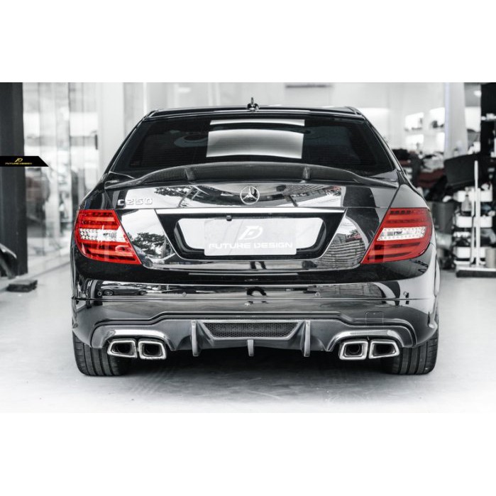 政銓企業 賓士benz W4 4d 四門專用高品質抽真空r款卡夢尾翼免費安裝c300 C63 蝦皮購物