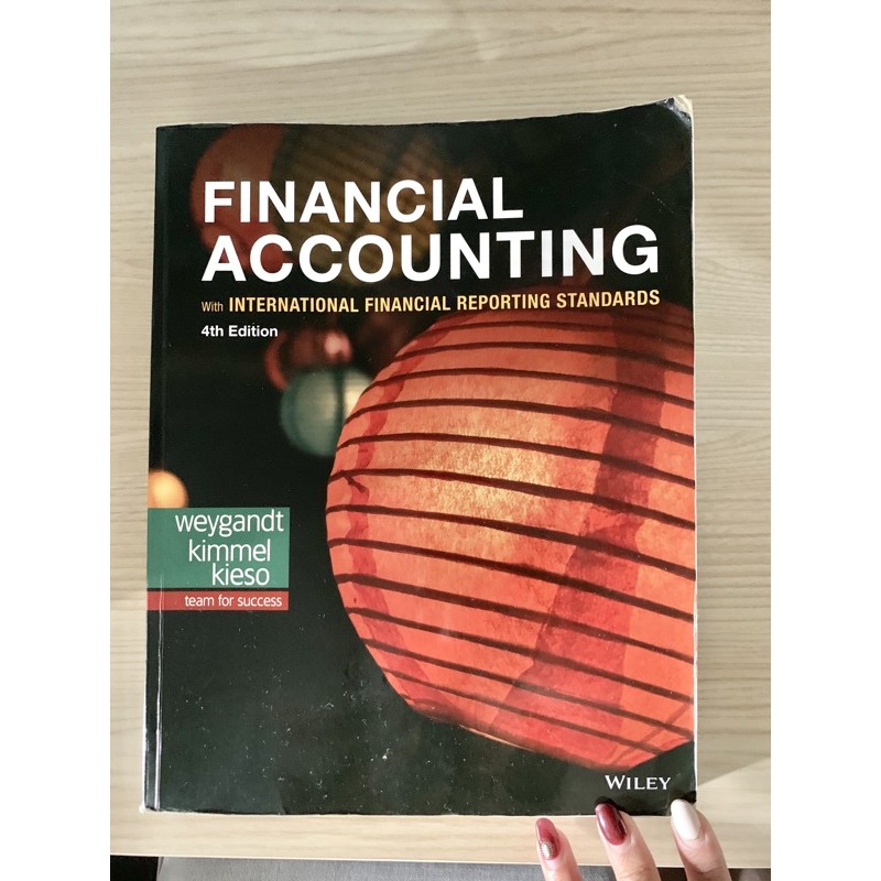 會計原文書 Financial Accounting with IFRS 4th Edition