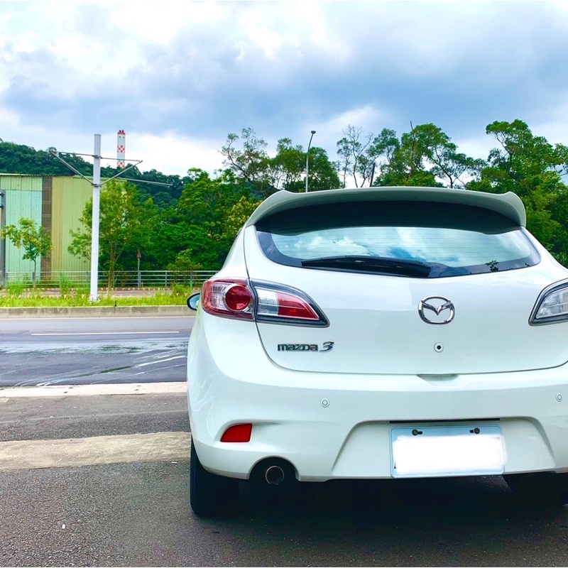 2014 Mazda3 5門掀背 一手女用車 原廠保養 實車在店 里程跑少 原漆原鈑件認證 開價40萬可議價 🉑️全額貸