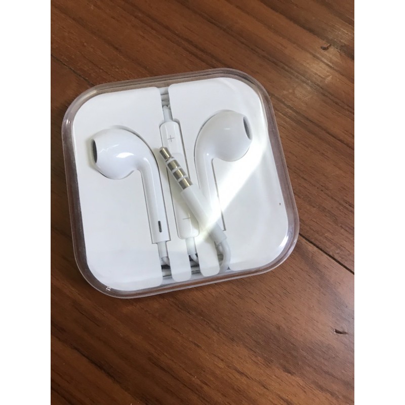 iPhone原廠耳機 / EarPods 具備 3.5 公釐耳機接頭