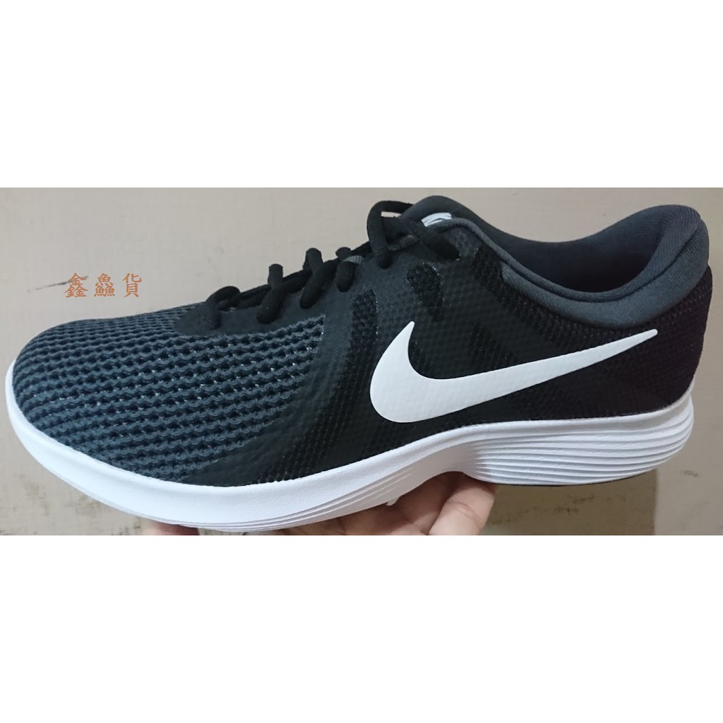 nike revolution 2019