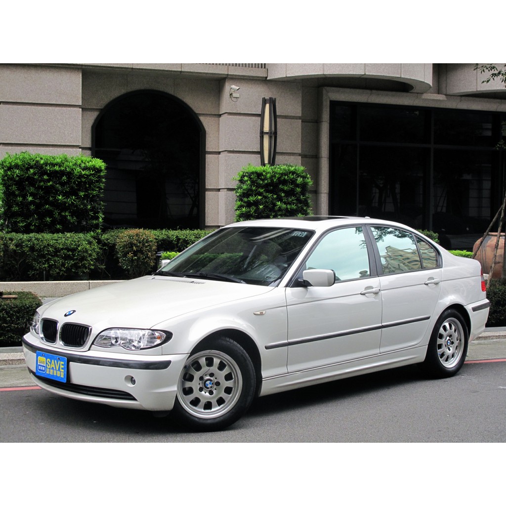 這是您未完成的夢03年bmw 318i E46 經典之作全車原鈑件有如凍齡般的外觀與內裝是時候要完成自己年輕時的夢