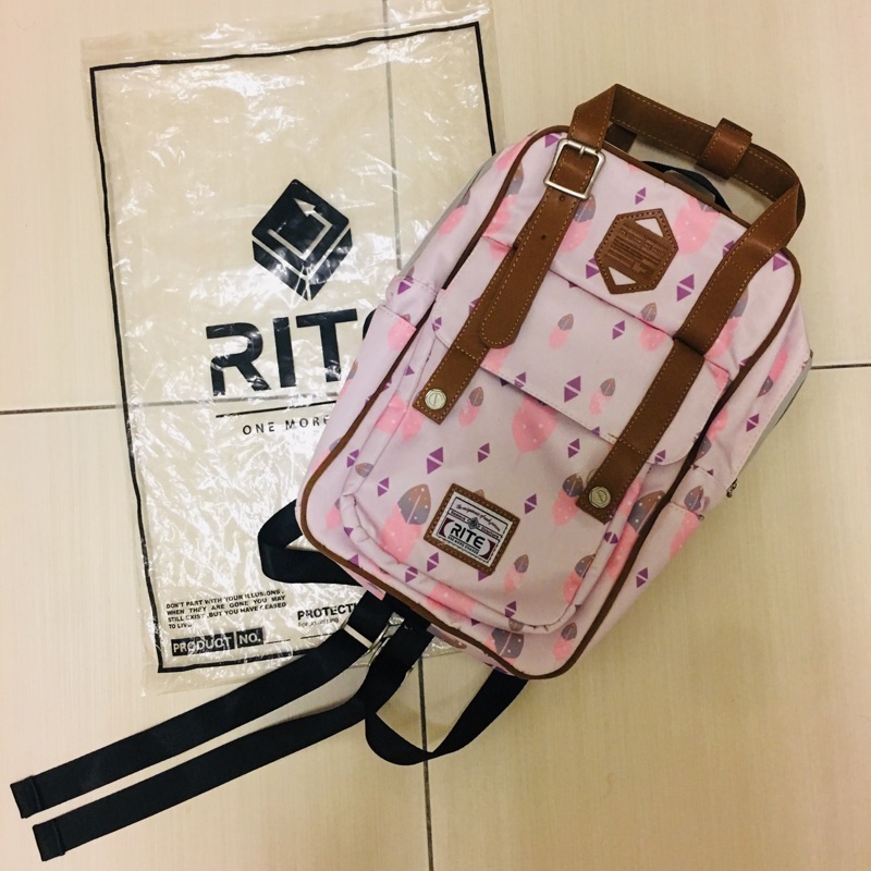 專櫃購入 全新商品 RITE 粉紅色 休閒後背包