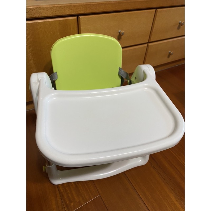 【英國《Apramo Flippa》】可攜式兩用兒童餐椅-糖果綠