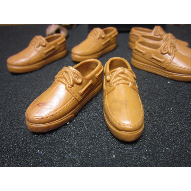 RJ7休閒部門 mini模型1/6黃褐色舊化染色休閒鞋一雙