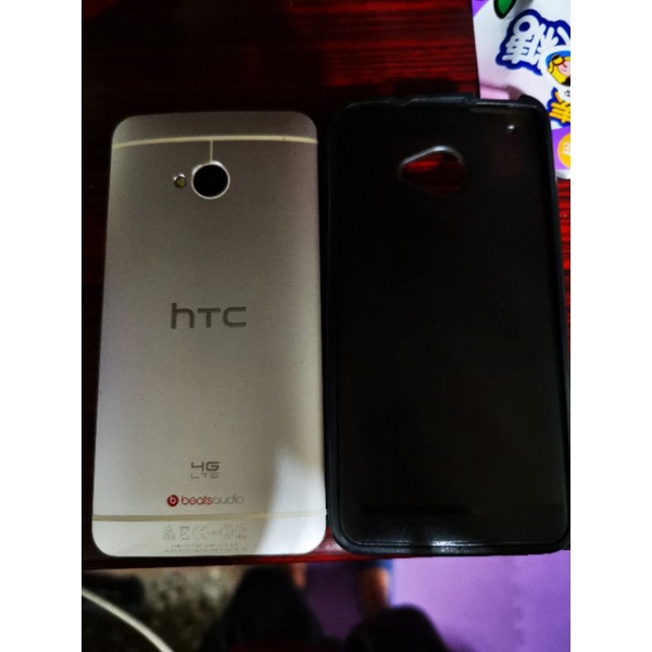 HTC One 801s 銀色32g 二手機。