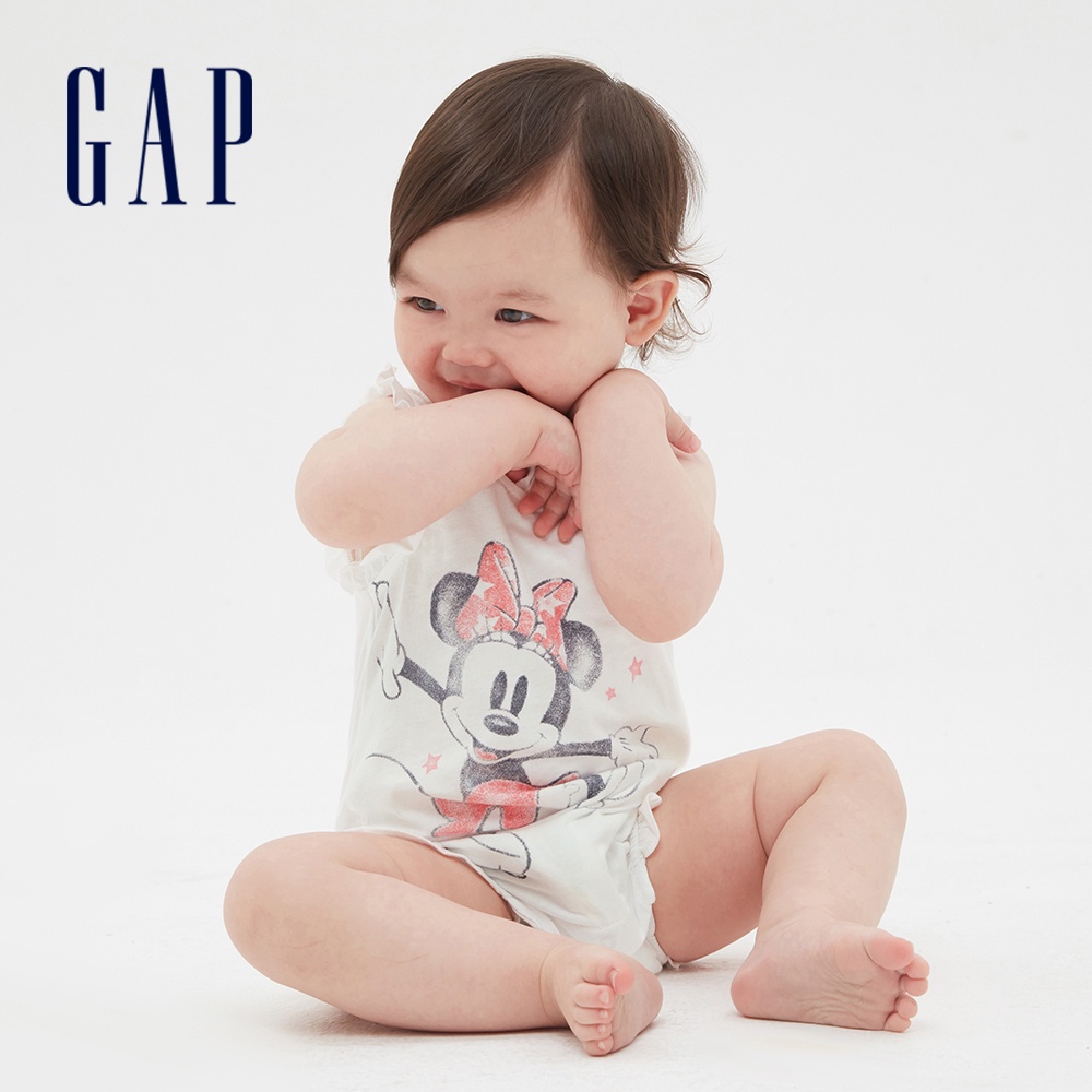 Gap 嬰兒裝 Gap x Disney迪士尼聯名 印花無袖包屁衣-光感亮白(580248)