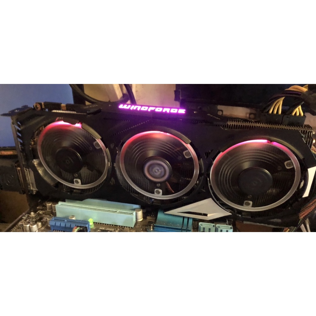 ｛保固30天｝技嘉 GTX970 OC 4GD5、二手良品顯示卡、卡況極新、強化背板、RGB燈光、約九成新、非礦卡