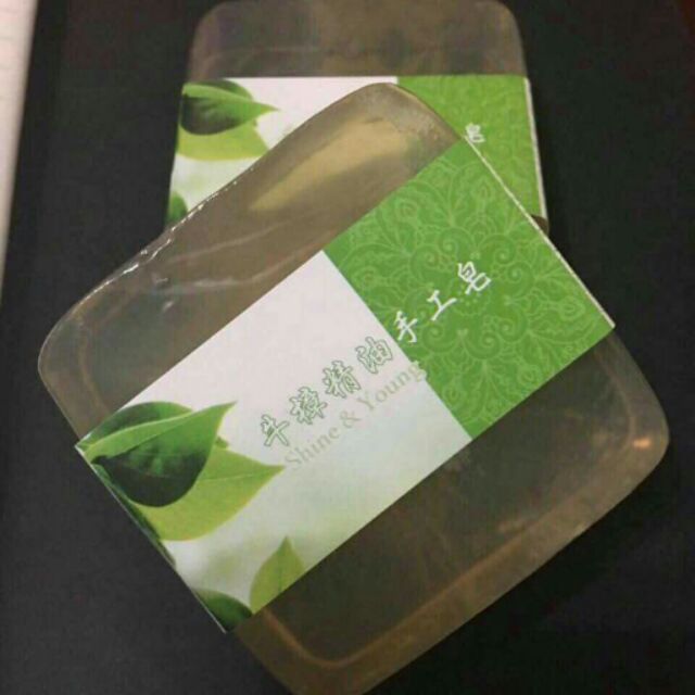 👏牛樟芝精油手工皂💯💯