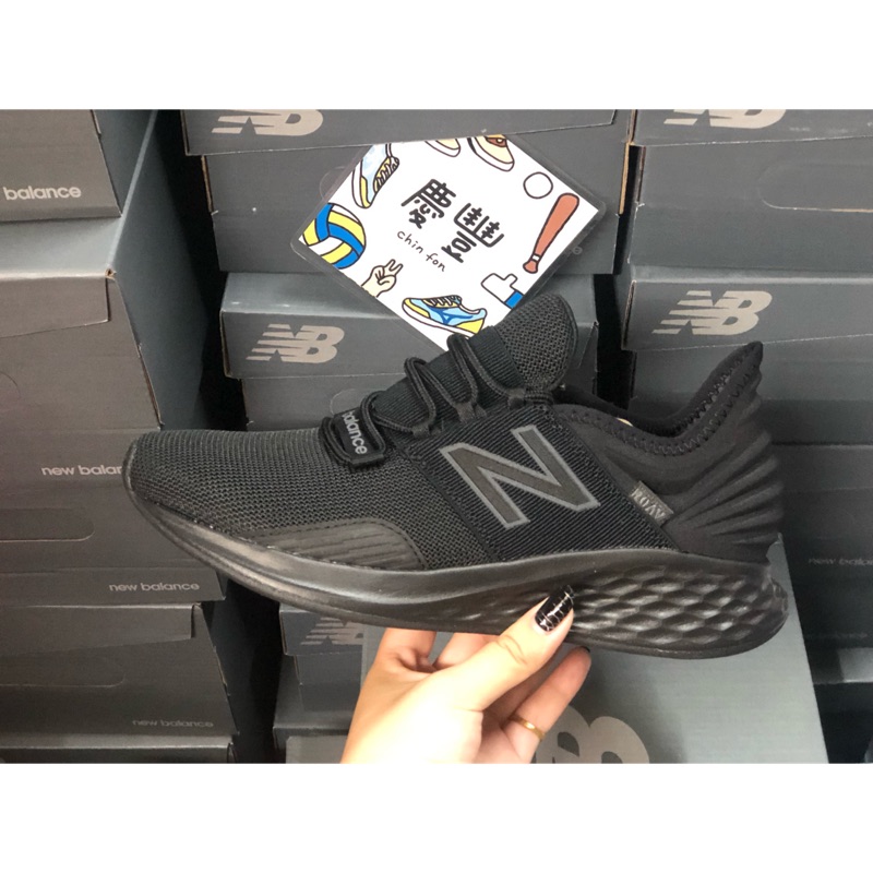 new balance Fresh Foam ROAV MROAVLB 全黑慢跑鞋男襪套休閒現貨氣墊訓練| 蝦皮購物