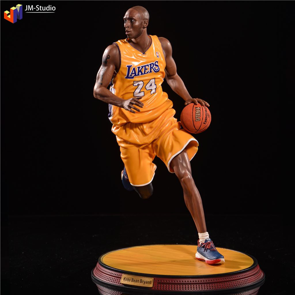 NBA籃球明星科比布萊恩特黑曼巴湖人kobe24號人偶擺件模型手辦