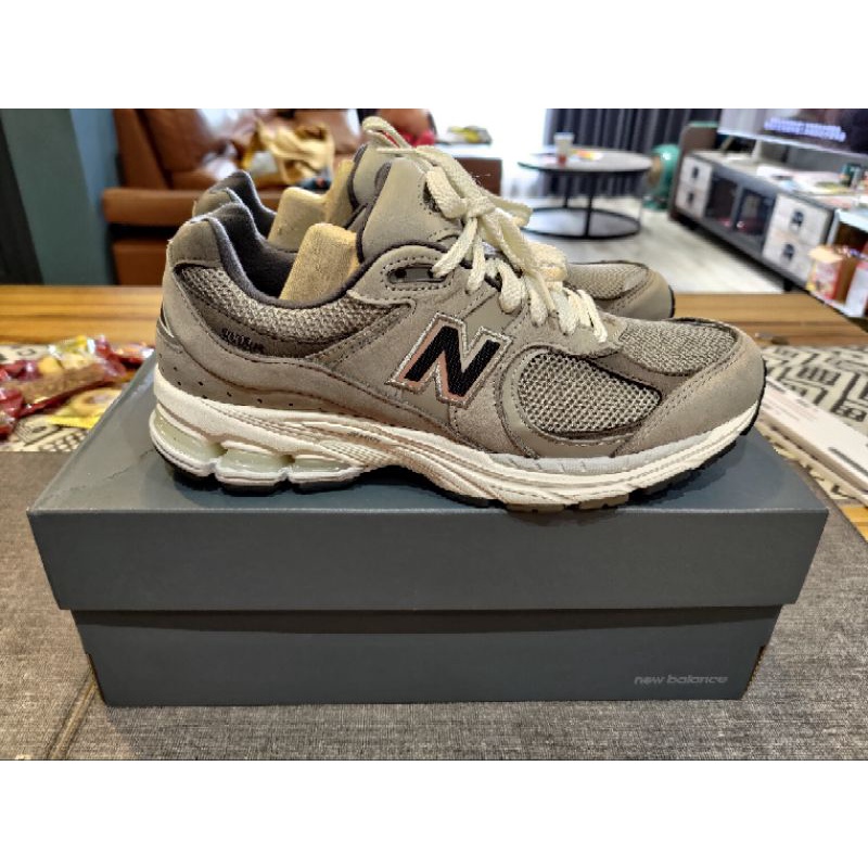 New balance 2002raw 8.5D公司貨