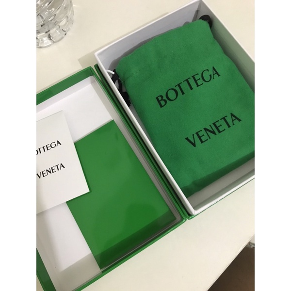 BOTTEGA VENETA 大編織皮夾（全新）