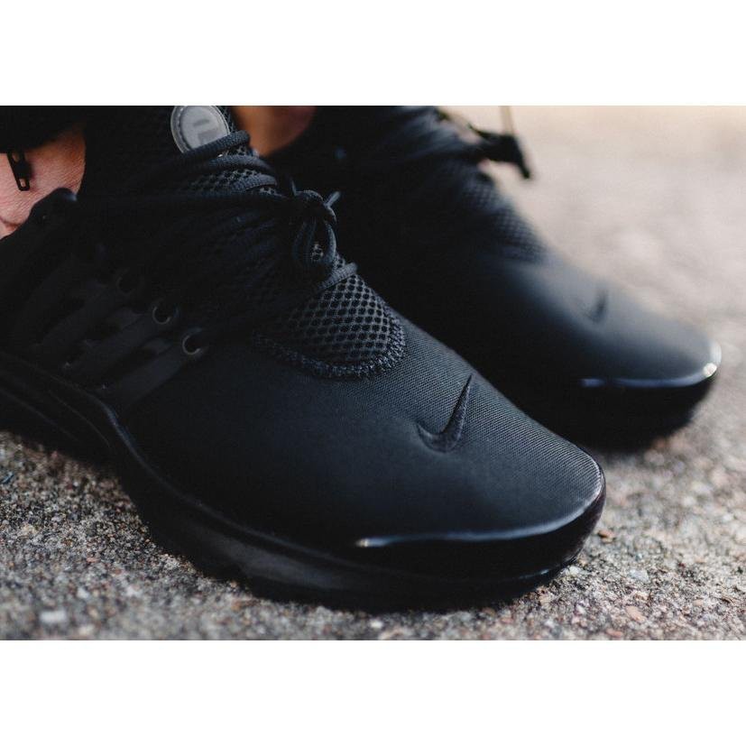nike presto triple black