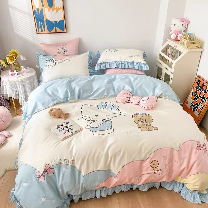 新款唷~超可愛💙三麗鷗 Hello Kitty 凱蒂貓 四季款 純棉  60支長絨棉 精緻刺繡   床包 四件組 預購款