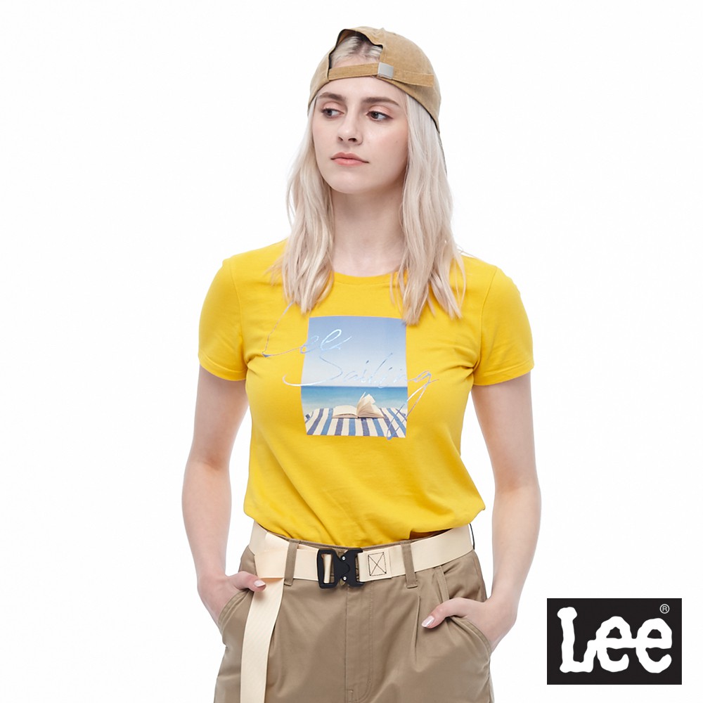Lee 海洋照片圖案印刷短袖T恤 女 黃 Modern LL20018766P
