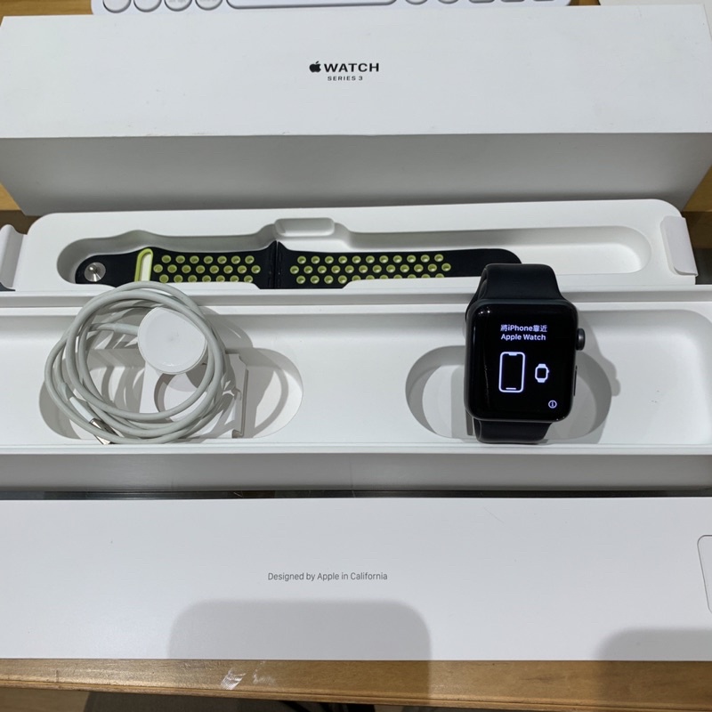 Apple watch S3 42mm 太空灰 GPS版