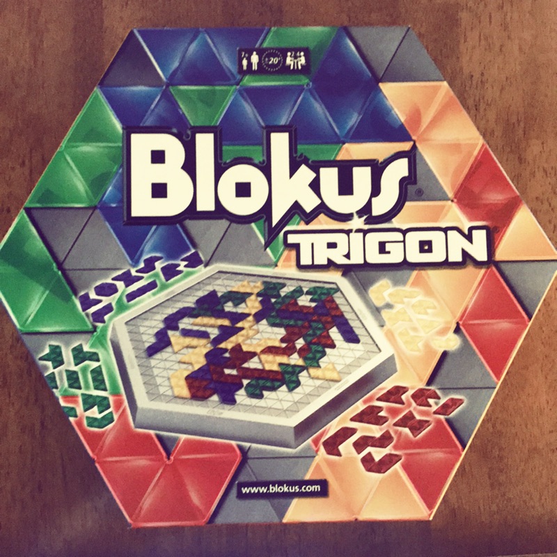 格格不入六角版 Blokus TRIGON。益智桌遊。小孩已大。尋桌遊迷