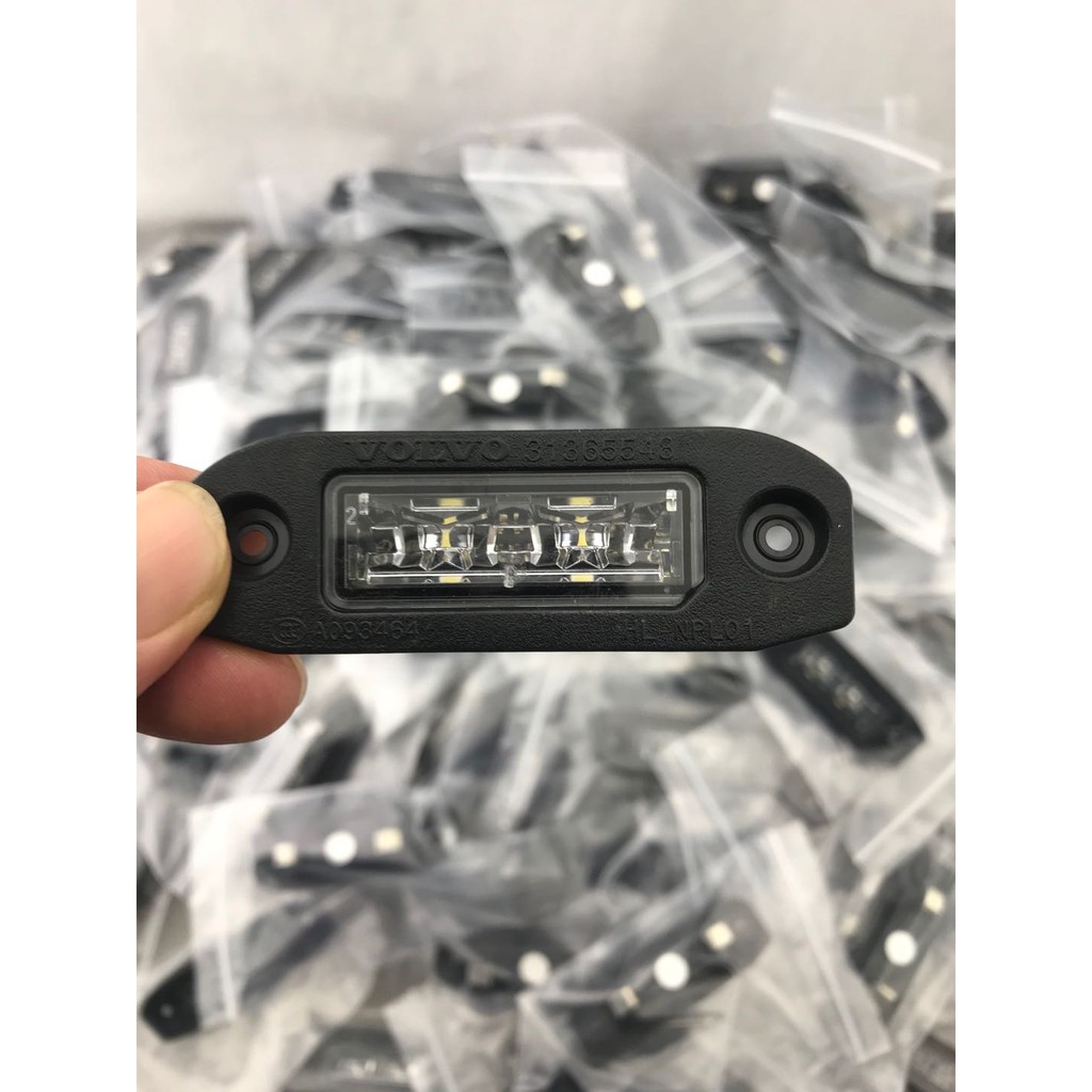 (散裝) 中國 Volvo 正版 原廠 LED 牌照燈 V50 S40 C70 V60 S60
