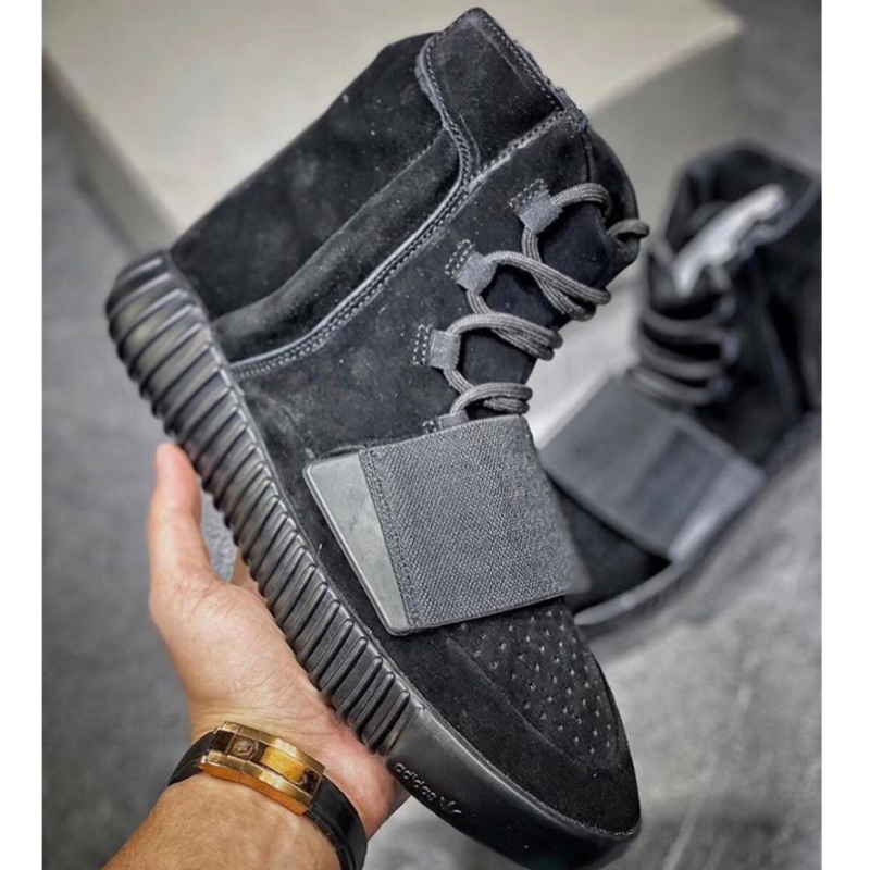 adidas yeezy 750 grey