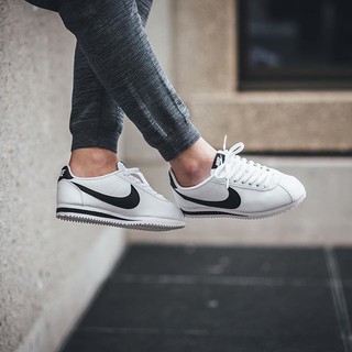 nike cortez classic white