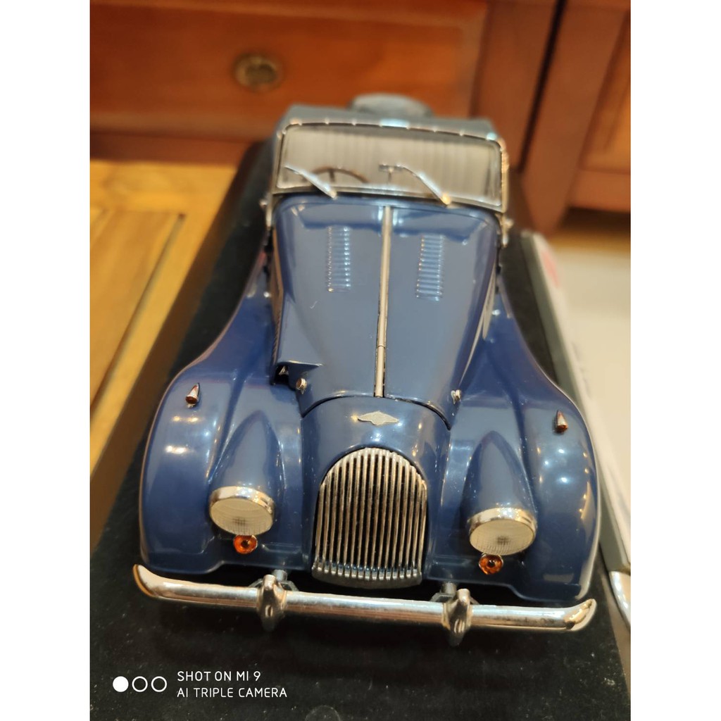 1:18 Kyosho Morgan Plus 4 1962 電影摩根古董車跑車 附Aa壓克力展示盒 聖誕節 交換禮物