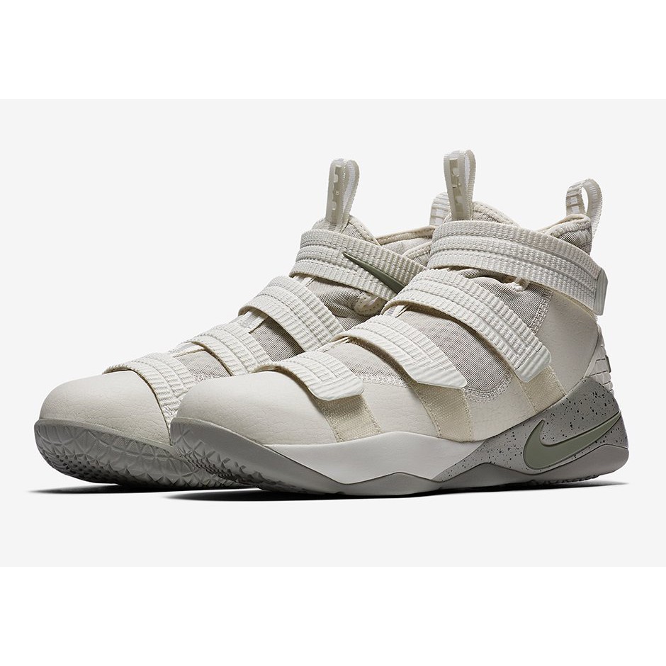 lebron soldier xi sfg