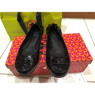 Tory Burch 漆皮黑色 平底鞋 娃娃鞋 九成新 便宜出售 size:21.5cm 日本購入