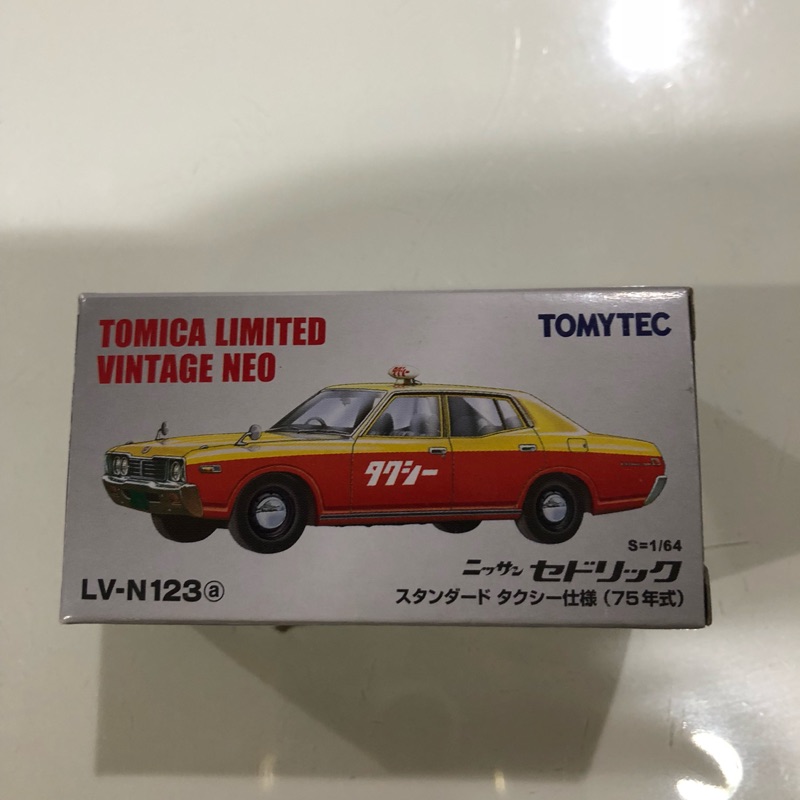 Tomytec tomica lv-n123a Nissan Cedric taxi 附膠盒