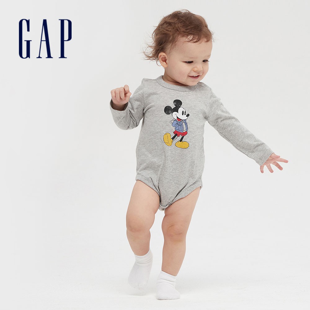 Gap 嬰兒裝 Gap x Disney迪士尼聯名 印花圓領長袖包屁衣-淺麻灰(599844)
