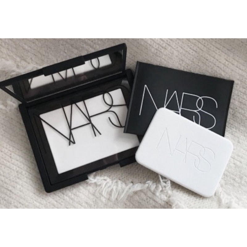 Nars 裸光蜜粉餅 10G